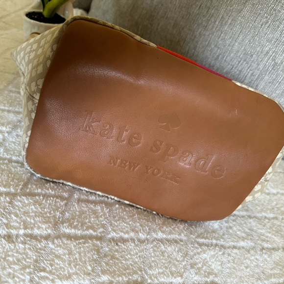 Kate Spade New York Classic Spade Stucco Hobo Bag - Picture 3 of 7